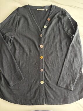 Soft Surroundings Black V-Neck Button Cardigan with contrast buttons Sz L